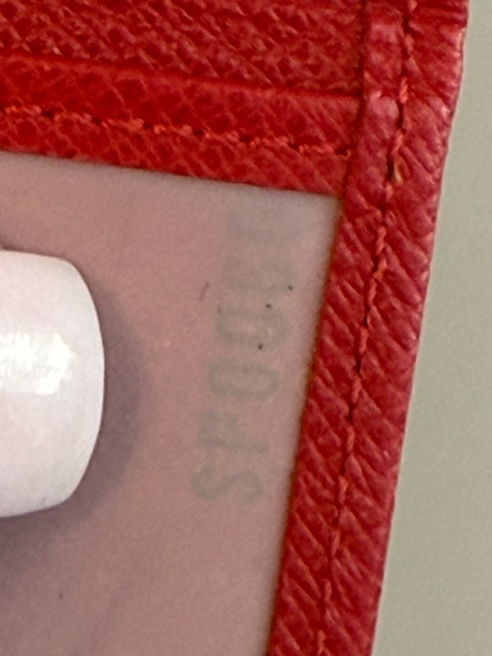 Authentic Louis Vuitton red card holder - Picture 9 of 16